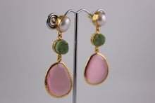 STONE EARRINGS.