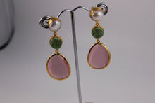 STONE EARRINGS.