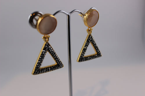 STONE EARRING