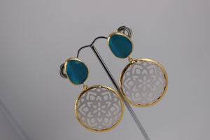 STONE EARRING