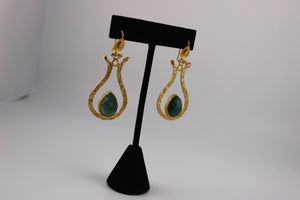 STONE EARRING