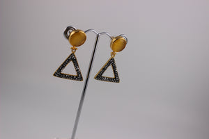 STONE EARRING